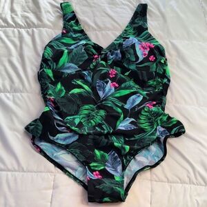 Kona Sol Size 22 One Piece Swim Suit With Tummy Control And Full Seat Coverage